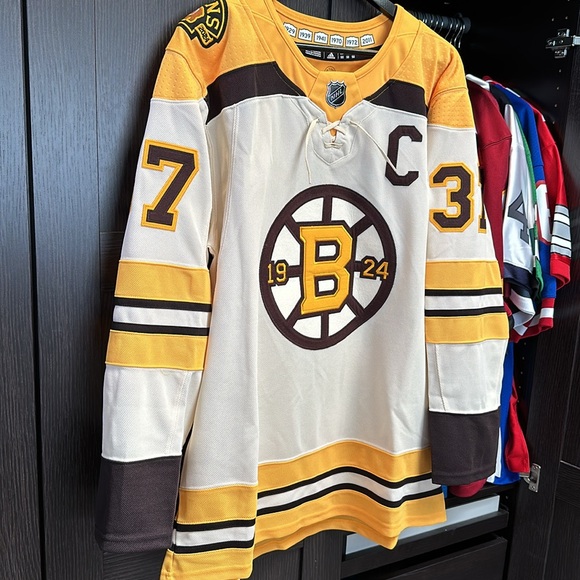Patrice Bergeron adidas Boston Bruins Captain Patch Primegreen Authentic Jersey - Picture 3 of 8